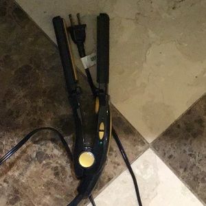 Hair straightener
